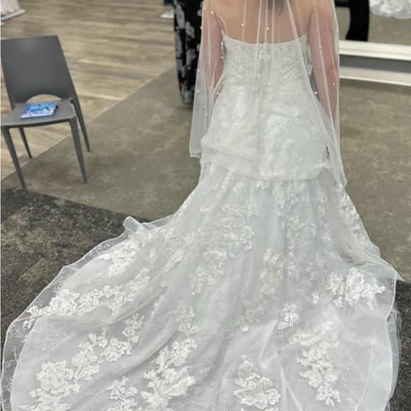 chinese dress ladies David's Bridal Off-the-Shoulder Tulle Corset A-Line Wedding Dress, Women's  Size 0, Soft White at Amazon Women's Clothing store